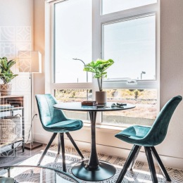 Here at The Julian, we like our meals with a side of stunning views.
#TheJulian #SanJose #NowOpen #BayLifeLiving #SJCalifornia #SanJoseApartments #BayAreaApartments #NorCal #NorCalLiving Instagram post from @thejuliancalifornia on October 20, 2021 15:58:04pm